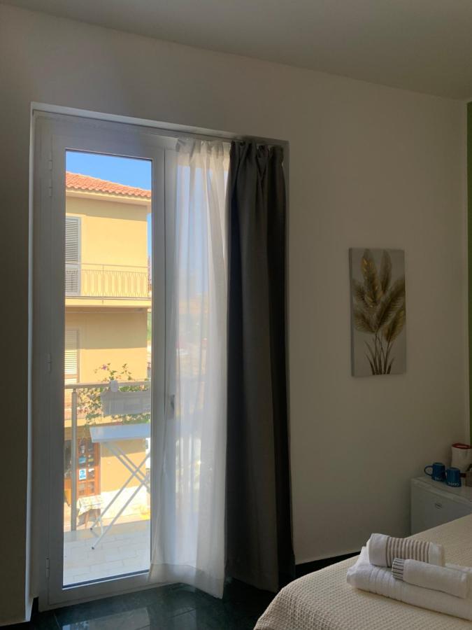 I Venti Hotell Brucoli Exteriör bild